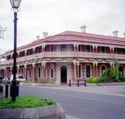 Jens Town Hall Hotel - Whitsundays Accommodation