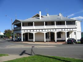 Commonwealth Hotel - Whitsundays Accommodation 0
