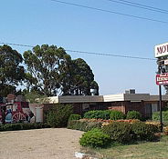 Coach Lamp Motel - Whitsundays Accommodation