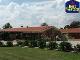  Werribee Park Motor Inn - Whitsundays Accommodation 0