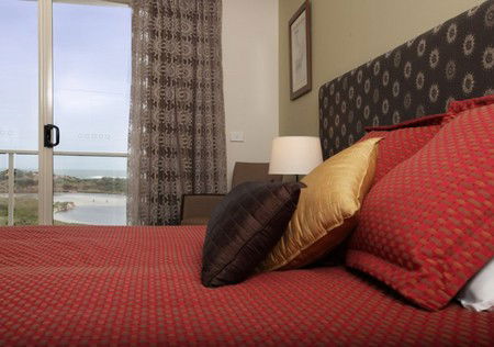 Lady Bay Resort - Whitsundays Accommodation 0