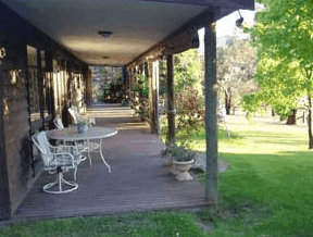 High Lane Farm - Whitsundays Accommodation