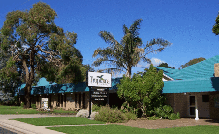 The Tropicana Motor Inn - Whitsundays Accommodation