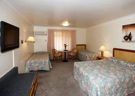 Comfort Inn Bay Of Isles - Whitsundays Accommodation 1