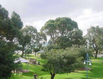 Beachside Apartment Hotel - Whitsundays Accommodation 1