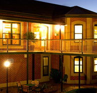Clare Country Club - Whitsundays Accommodation