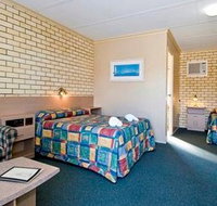 Econo Lodge Fraser Gateway - Whitsundays Accommodation