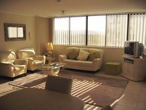 Beachfront Towers - Whitsundays Accommodation 5