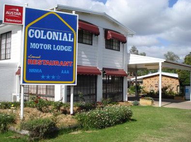 Colonial Motor Lodge - Whitsundays Accommodation 0