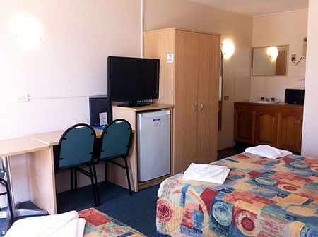 City Centre Motel - Whitsundays Accommodation 2