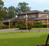 Carriage House Motor Inn - Whitsundays Accommodation