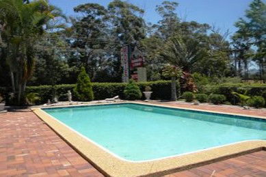 Beerwah Glasshouse Mountains Motel - Whitsundays Accommodation 0