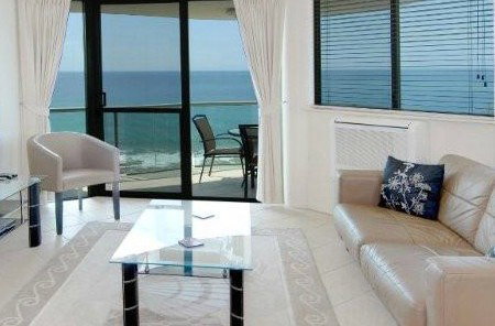 Malibu Mooloolaba - Whitsundays Accommodation 0