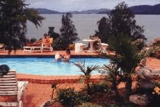 Galway Downs Lakeside Country House - Whitsundays Accommodation