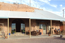 The Underground Motel - Whitsundays Accommodation