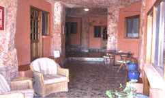 The Underground Motel - Whitsundays Accommodation 1