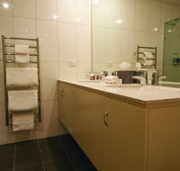 Chapel Hill Winery Guest House - Whitsundays Accommodation