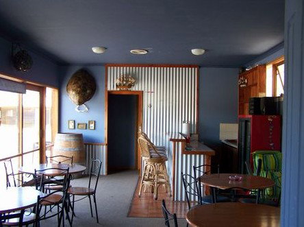 Allestree Holiday Units - Whitsundays Accommodation 1