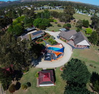 Greenvale Holiday Units - Whitsundays Accommodation