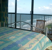 Golden Sands Holiday Apartments - Whitsundays Accommodation