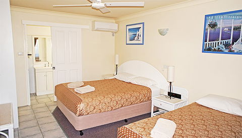 City Centre Motel - Whitsundays Accommodation 1