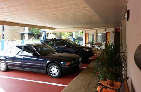 City Centre Motel - Whitsundays Accommodation 2