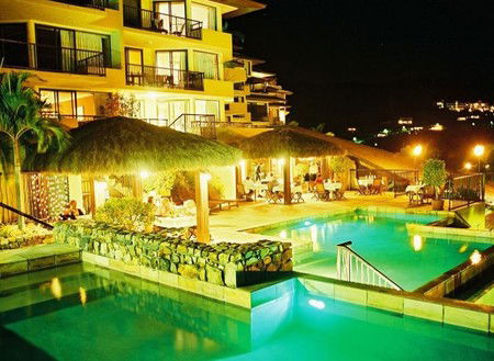 Waters Edge Resort - Whitsundays Accommodation 1