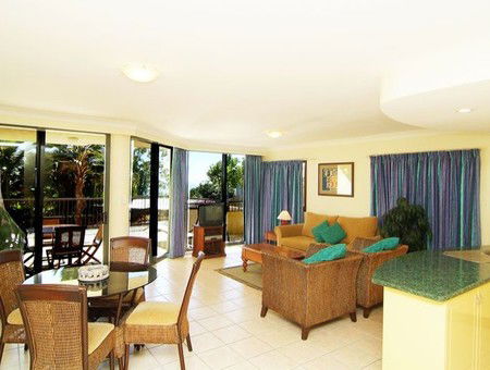 Waters Edge Resort - Whitsundays Accommodation 2