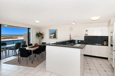 Windward Passage, Golden Beach - Whitsundays Accommodation 11