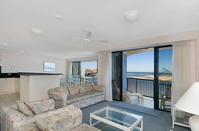 Windward Passage, Golden Beach - Whitsundays Accommodation 13