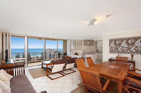 Rainbow Commodore Holiday Apartments - Whitsundays Accommodation 0
