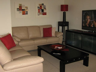 Beachfront Towers - Whitsundays Accommodation 8