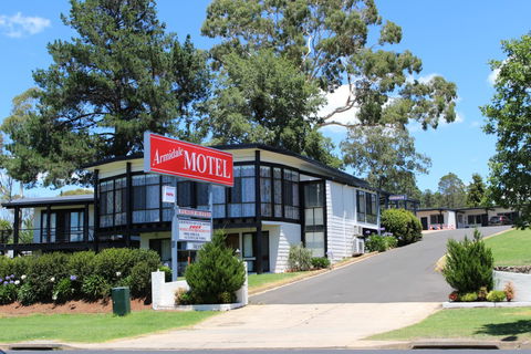 Armidale Motel - Whitsundays Accommodation 0
