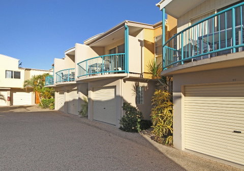 Coolum Beach Getaway Resort - Whitsundays Accommodation 2