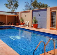 Desert Cave Hotel - Whitsundays Accommodation