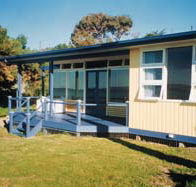 Eskavy Beach House - Whitsundays Accommodation
