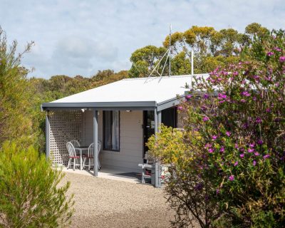 Emu Bay Holiday Homes - Whitsundays Accommodation 4