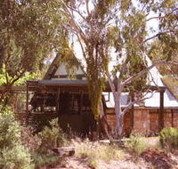 Mount Remarkable Cottage - Whitsundays Accommodation