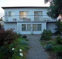 Salty Grape Beach House - Whitsundays Accommodation