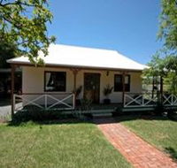 McLaren Cottage - Whitsundays Accommodation