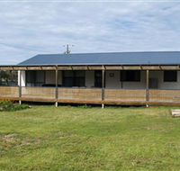 Surfin Sceales Beach House - Whitsundays Accommodation
