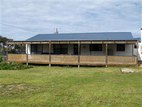 Surfin Sceales Beach House - Whitsundays Accommodation 0