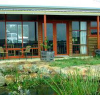 Minko Farmstay - Whitsundays Accommodation