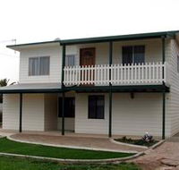Louth Bay Holiday Apartment - Whitsundays Accommodation