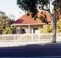Victoria Cottage - Whitsundays Accommodation
