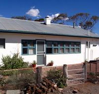 Wirrealpa Station Cottage - Whitsundays Accommodation