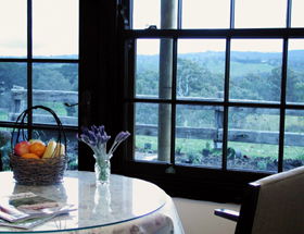 Hannah's Cottage - Whitsundays Accommodation 0