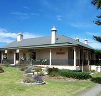 Seaview Lodge K.I. - Whitsundays Accommodation