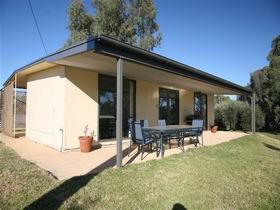 Toolunka Estate Cottage - Whitsundays Accommodation 0