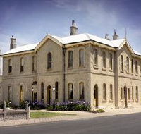 The Customs House - Whitsundays Accommodation